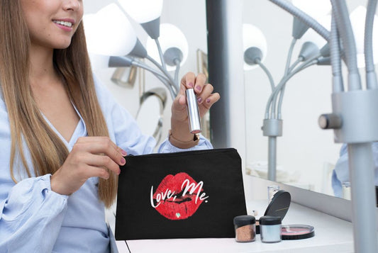 Black Lips Makeup Bag, Lips Toiletry Bag, Lips Cosmetic Bag – Love, Me. Green Heart | US - Ohhh So Swag
