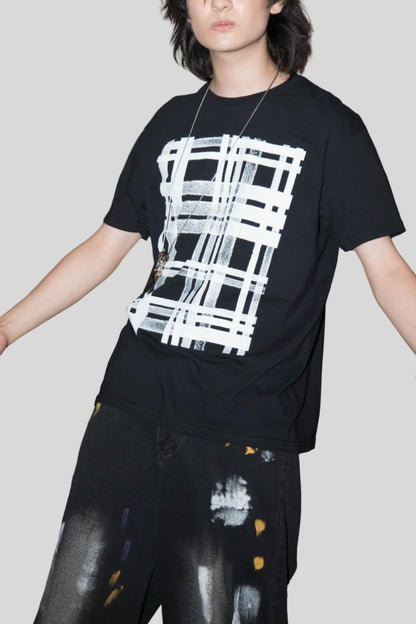 Plaid Print Graphic Tee for Men Women, Short Sleeve Cotton Unisex Streetwear Crew Neck T-Shirt, Black and White Tartan Print | US - Ohhh So Swag